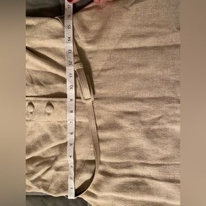 Eva Mendes Tan dress with pockets